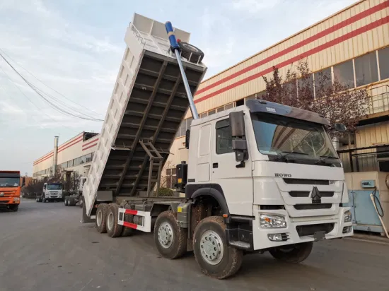 Prezzo usato dello scaricatore/ribaltabile/autocarro con cassone ribaltabile delle sabbie di HOWO Shacman 8X4 50t per l'estrazione mineraria/costruzione